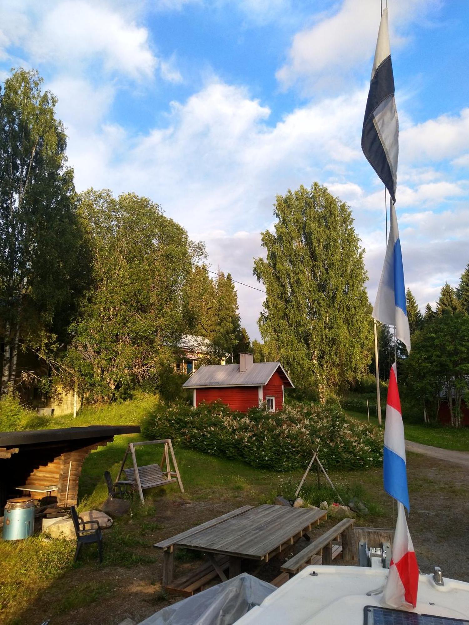 Koveron Majatalo Exterior foto